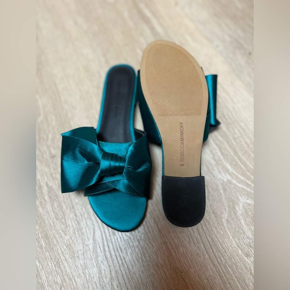 REBECCA MINKOFF Tropical Green Calista Bow Sandal, size 6 - Picture 9 of 10